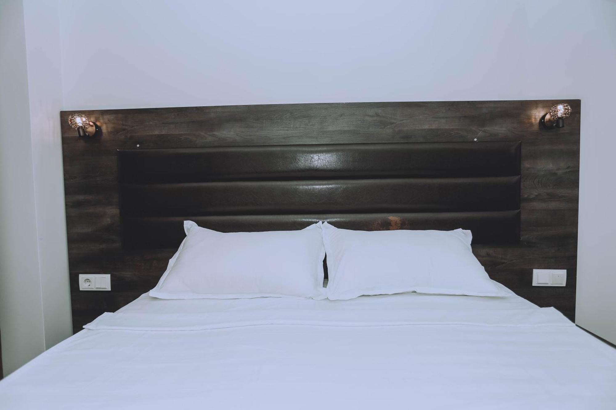 Royal Medis Hotel Батуми Экстерьер фото
