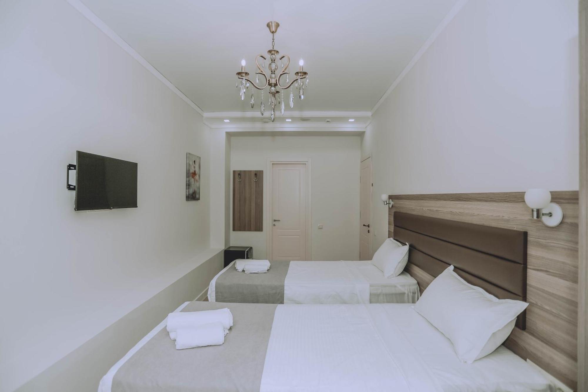 Royal Medis Hotel Батуми Экстерьер фото