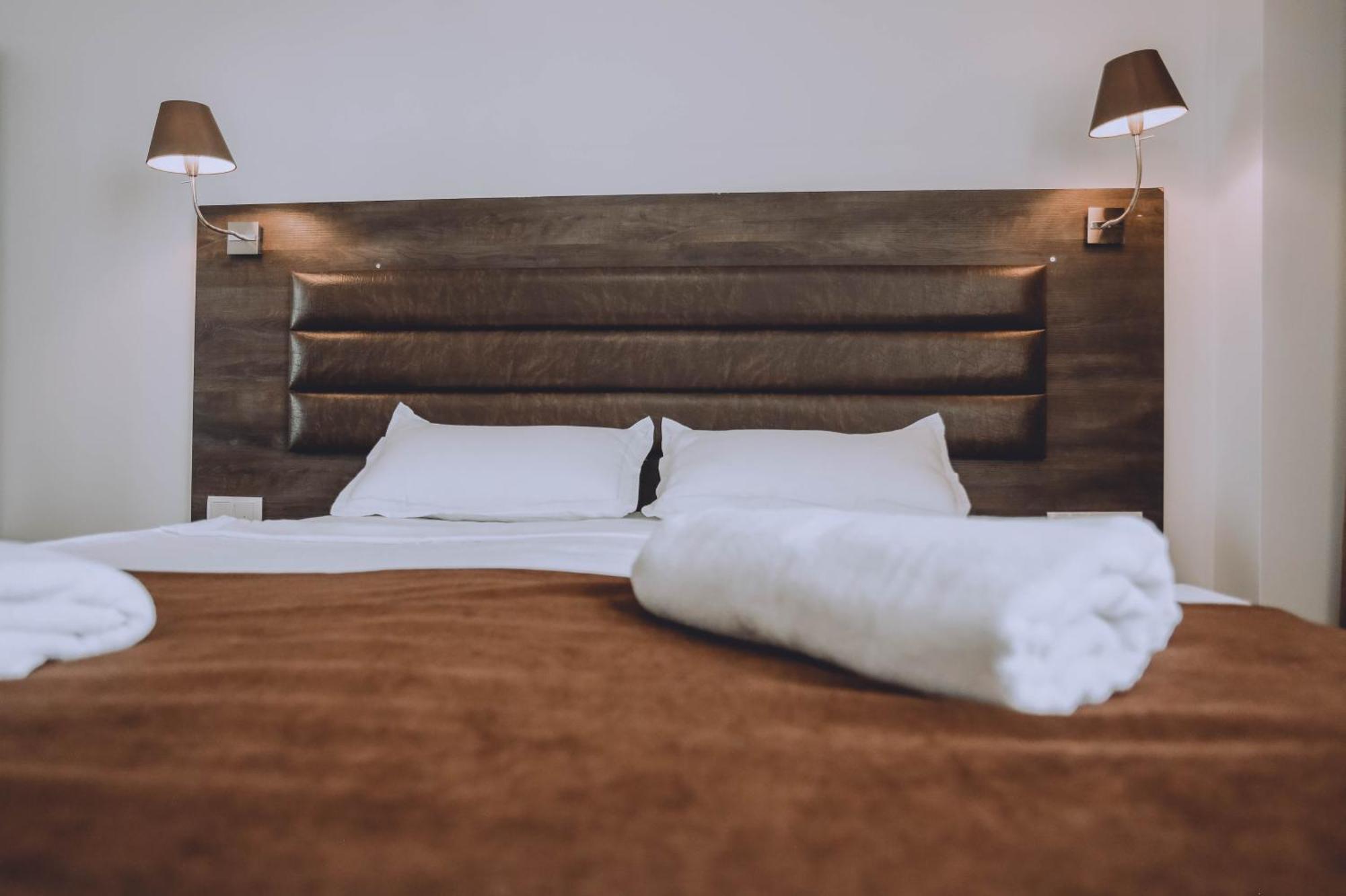Royal Medis Hotel Батуми Экстерьер фото